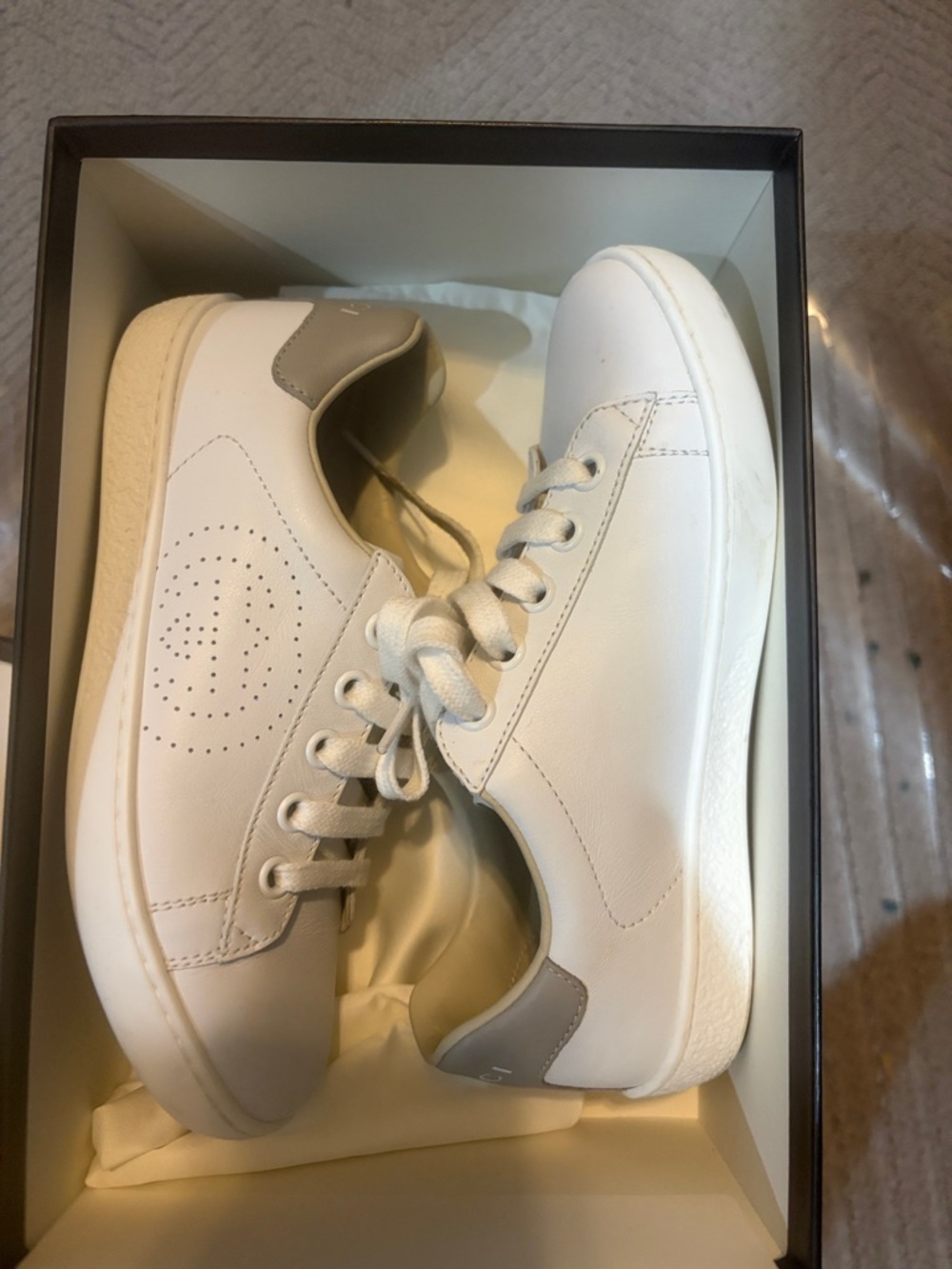 Kids Gucci White Leather Sneakers with Gray Heel Tab